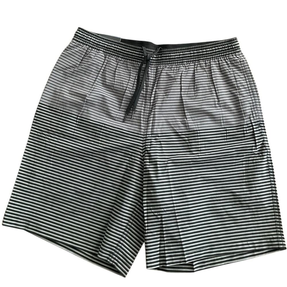 Kirkland Signature Men's Swim Shorts Size Large NWT
